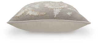 Viveka Pillow (4/CS)