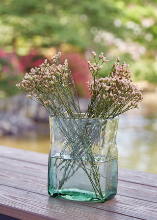 Taylow I/O Vase (3/CS)