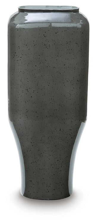 Kierlain Vase