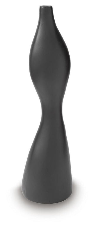 Judsen Vase
