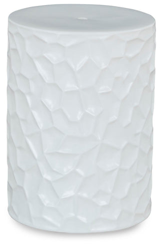 Jungrove I/O Stool
