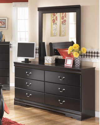 Huey Vineyard Full Sleigh Bed, Dresser, Mirror, Chest and Nightstand