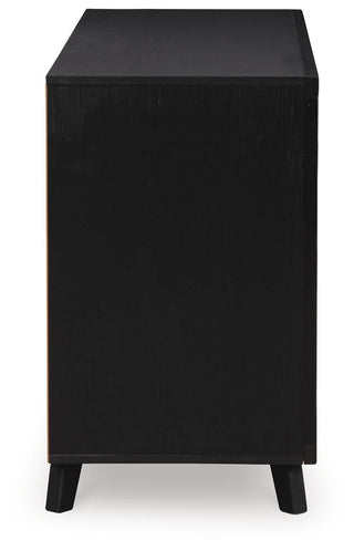 Danziar Queen Panel Bed, 2 Dressers and Nightstand