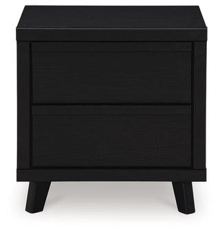 Danziar Queen Panel Platform Bed and 2 Nightstands