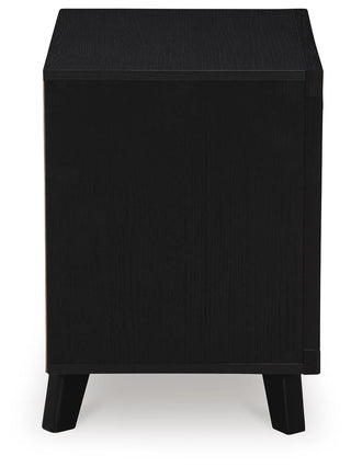 Danziar Queen Panel Bed, Chest and Nightstand