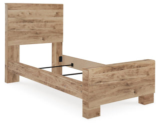 Hyanna Queen Panel Bed