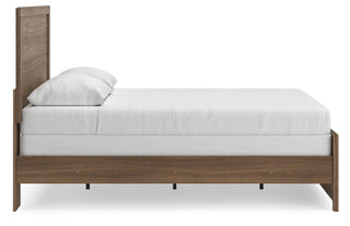 Broachmyn Panel Bed - Auburn, Queen