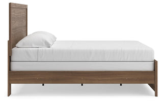 Broachmyn Panel Bed - Auburn, King