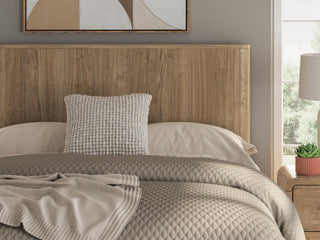 Gramburg Panel Platform Bed
