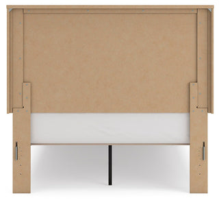 Gramburg Panel Platform Bed