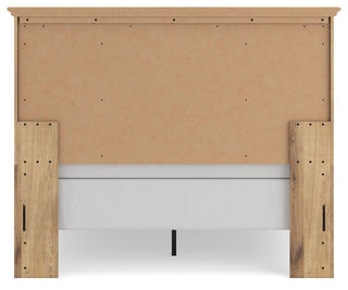 Makidern Queen Panel Bed, Dresser and Mirror
