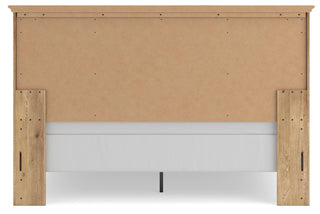 Makidern King Panel Bed, Dresser, Mirror and 2 Nightstands