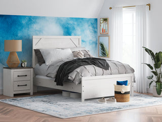 Gerridan Queen Panel Bed
