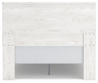 Gerridan Queen Bed with Mirrored Dresser and Nightstand