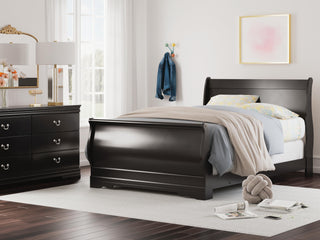Huey Vineyard Full Sleigh Bed and Dresser