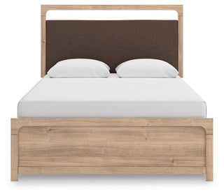 Kinlanni Queen Panel Bed, Dresser, Mirror and Nightstand