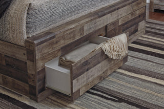 Derekson Queen Panel Bed with 6 Storage Drawers