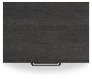 Hollivern Queen Panel Bed, Dresser, Mirror and Nightstand