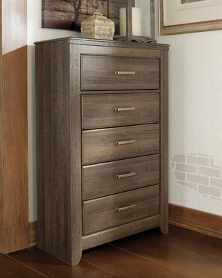 Juararo Queen Poster Bed and 2 Chests