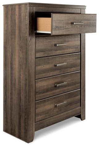 Juararo Queen Poster Bed, Dresser and Chest