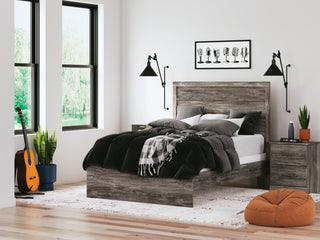 Ralinksi Queen Panel Bed