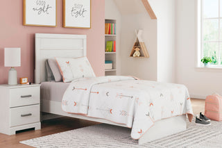 Stelsie Panel Bed - Twin