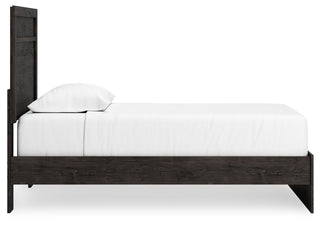 Belachime Queen Panel Bed
