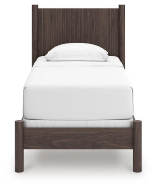 Pamytta Queen Panel Bed