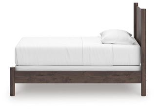 Pamytta Queen Panel Bed
