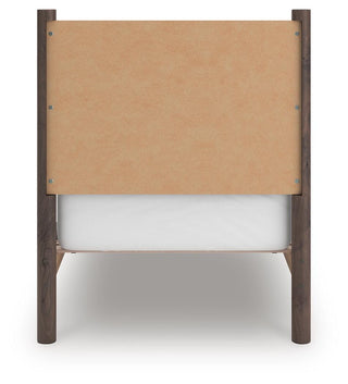 Pamytta Queen Panel Platform Bed