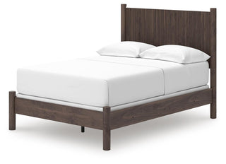 Pamytta Queen Panel Bed
