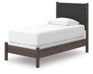Pamytta Queen Upholstered Panel Bed