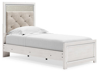 Altyra Queen Panel Bed