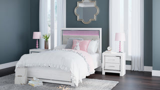 Altyra Queen Panel Bed