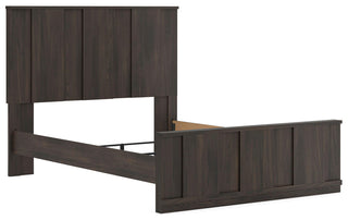 Shaehartin Queen Panel Bed