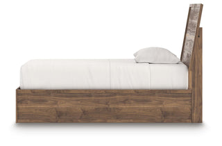 Chirason Twin Panel Platform Bed, Dresser and Mirror