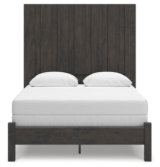 Fraluna Queen Panel Bed, Dresser and Mirror