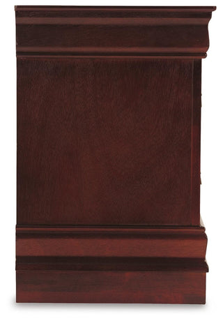 Alisdair Queen Sleigh Bed and 2 Nightstands