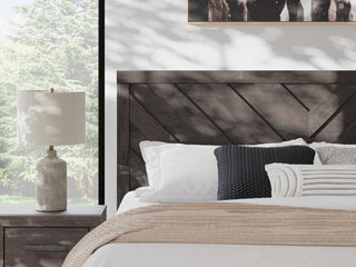 Prendonea Queen Panel Bed