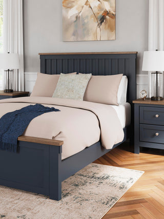 Landocken Panel Bed - Queen