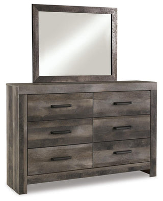 Wynnlow Queen Panel Bed, Dresser and Mirror