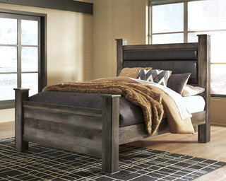 Wynnlow Upholstered Poster Bed - Queen