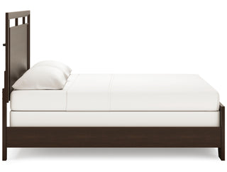 Covetown King Panel Bed, Dresser and Mirror