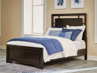 Covetown Queen Panel Bed