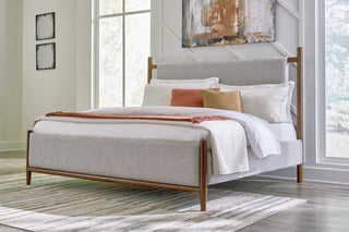 Lyncott Upholstered Panel Bed - King