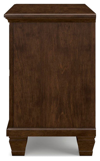 Danabrin Queen Panel Bed, Dresser, Mirror and Nightstand