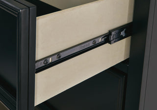 Lanolee Full Panel Bed and Chest