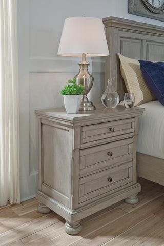 Lettner Queen Panel Bed, Dresser, and Nightstand