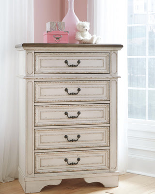 Realyn King Upholstered Panel Bed, Dresser, Mirror, Chest and 2 Nightstands