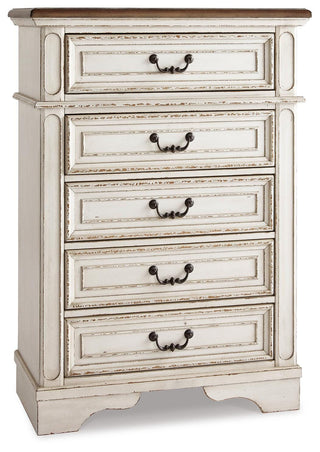 Realyn King Panel Bed, Dresser, Chest and 2 Nightstands